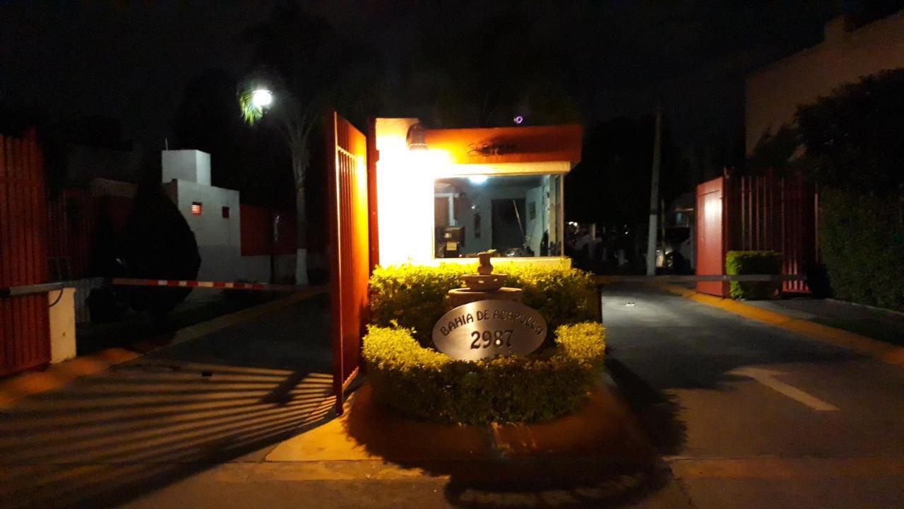 Вилла Casa Ejecutivo Zona Iteso Bahia De Acapulco Гвадалахара Экстерьер фото